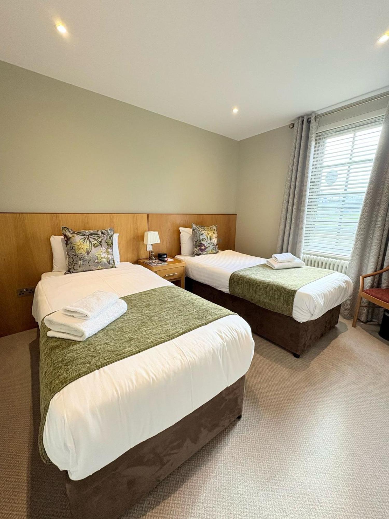 Lodge At Lough Erne Enniskillen Esterno foto